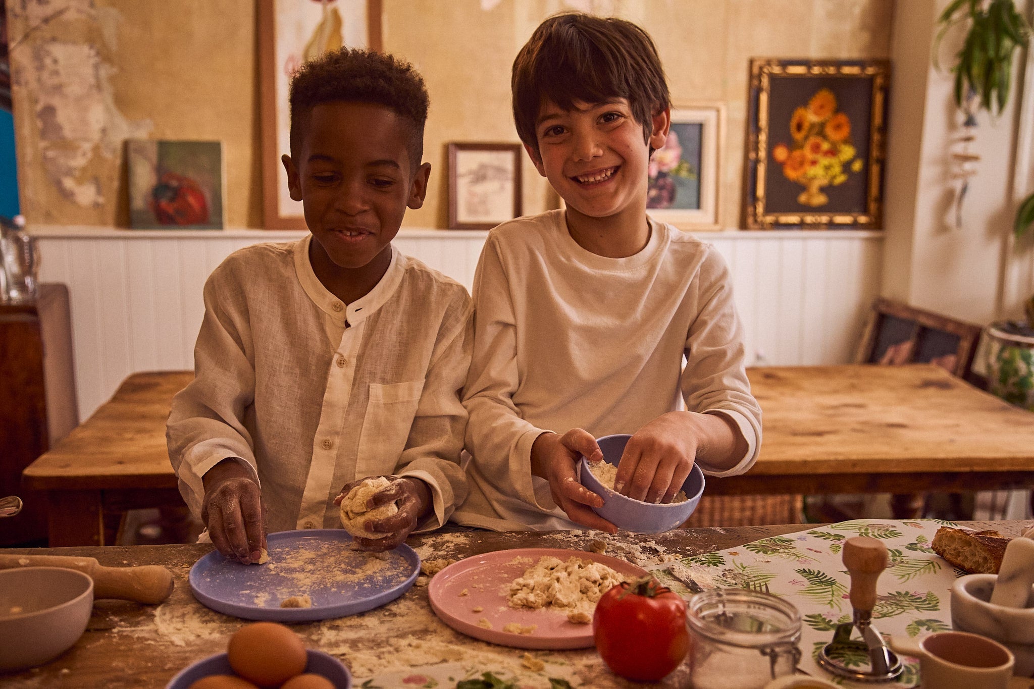 Boys happily playing in cookie dough on recette non toxic dinner plates